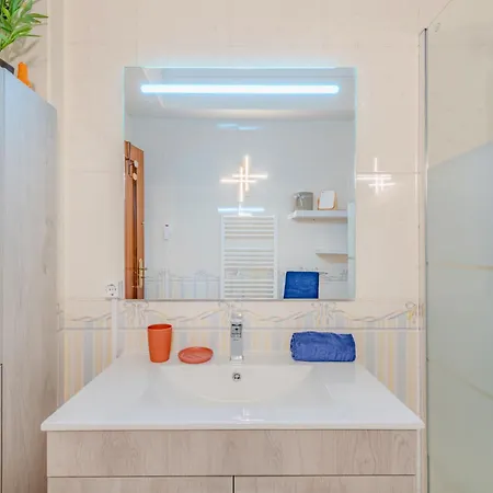 Orchidee By Interhome וילה נובה דה קסלה